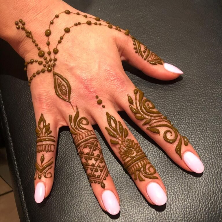 henna-tattoos-artist-in-Melbourne